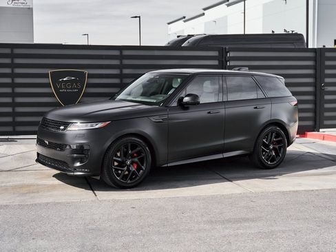 Used 2025 Land Rover Range Rover Sport Dynamic SE image 5