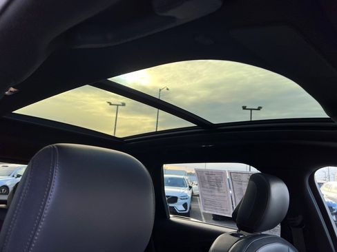 Used 2024 Lincoln Nautilus Reserve w/ Equipment Group 203A image 15