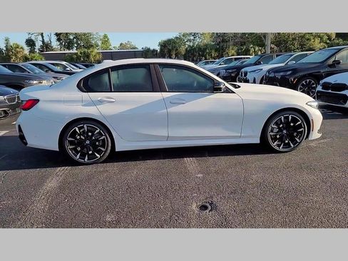New 2025 BMW 330i 330i w/ M Sport Package image 24