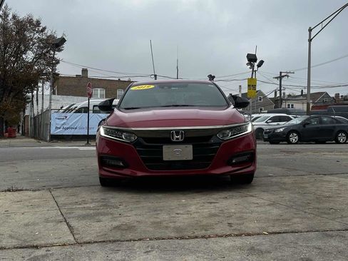 Used 2019 Honda Accord Sport image 2