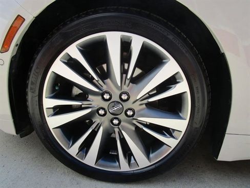 Used 2020 Lincoln MKZ Reserve w/ Elements Package AWD/4WD image 11