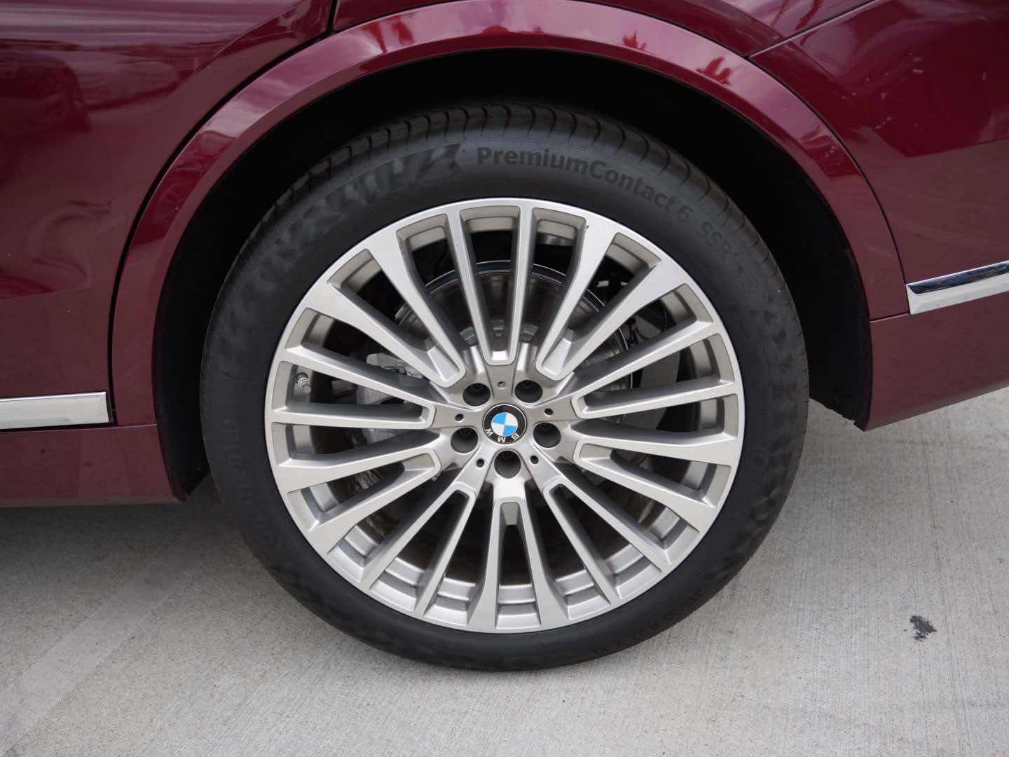 Used 2026 BMW X7 xDrive40i AWD/4WD image 6
