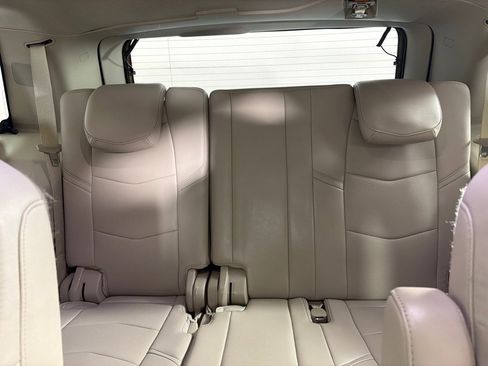 Used 2019 Cadillac Escalade Luxury AWD/4WD image 22