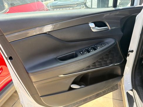 Used 2022 Hyundai Santa Fe SEL w/ Convenience + Premium Package FWD image 12