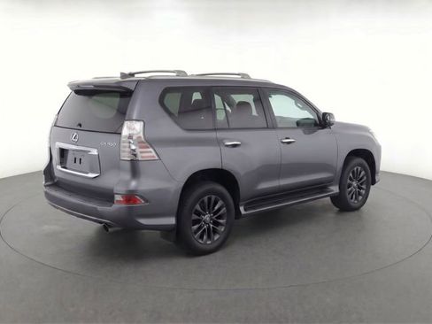 Used 2023 Lexus GX 460 Premium w/ Accessory Package AWD/4WD image 6