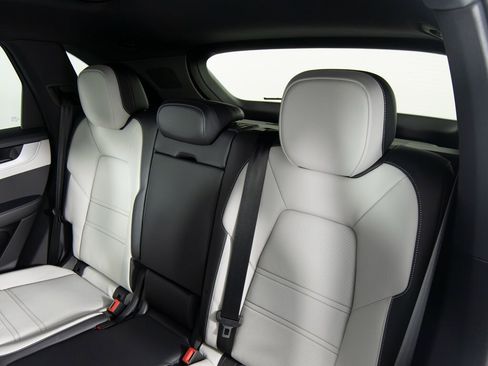 New 2026 Porsche Cayenne S image 33