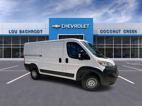 Used 2025 RAM ProMaster 2500 w/ Convenience Group FWD image 1