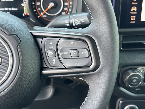 New 2026 Jeep Gladiator Sport AWD/4WD image 29