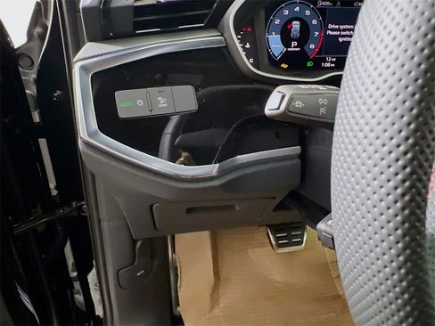 New 2025 Audi Q3 2.0T Premium Plus image 10