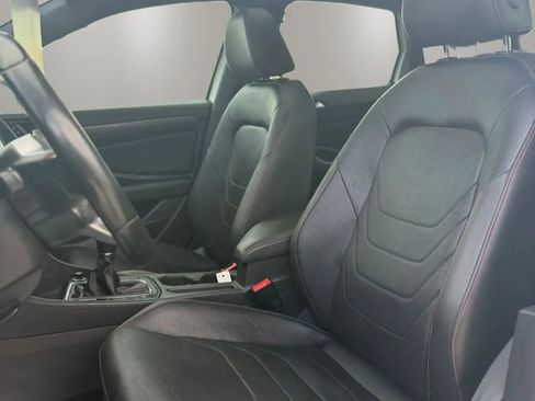 Used 2019 Volkswagen Jetta GLI Autobahn FWD image 11