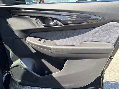 Used 2025 Chevrolet TrailBlazer LT image 8