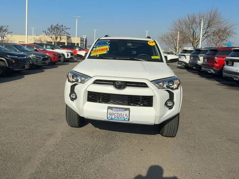 Used 2023 Toyota 4Runner SR5 Premium image 2