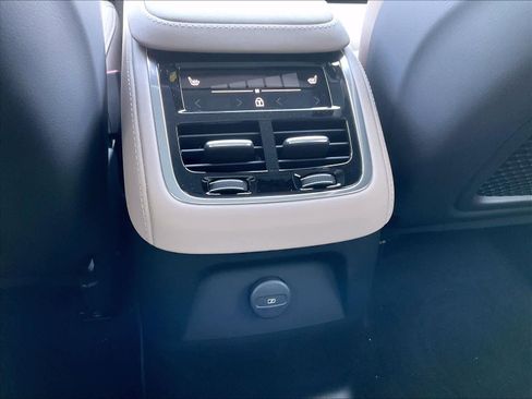 New 2026 Volvo XC90 T8 Plus w/ Protection Package Premier image 16
