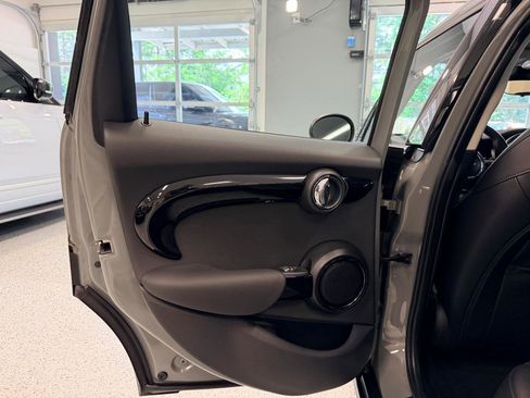 Used 2019 MINI Cooper S FWD image 19