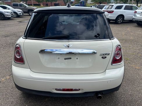 Used 2011 MINI Cooper Hardtop FWD image 6