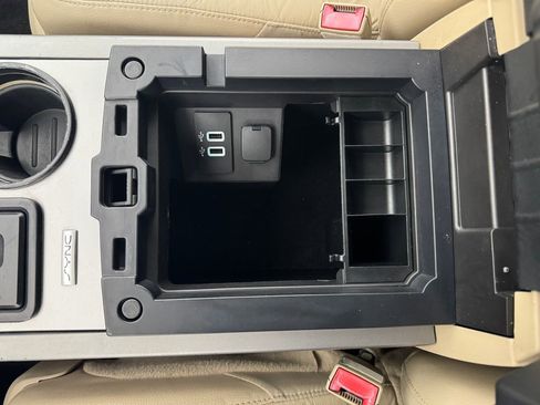 Used 2016 Ford Expedition EL XLT w/ Equipment Group 202A image 32