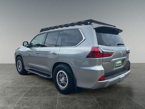 Used 2021 Lexus LX 570 4WD w/ Luxury Package image 7
