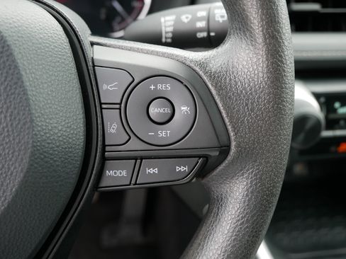 Certified 2024 Toyota RAV4 LE image 28