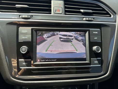 Used 2024 Volkswagen Tiguan S AWD/4WD image 16