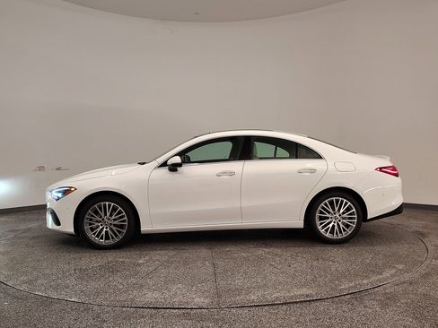 Used 2026 Mercedes-Benz CLA 250 image 2