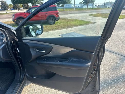 Used 2015 Nissan Murano SL w/ Cargo Package FWD image 11