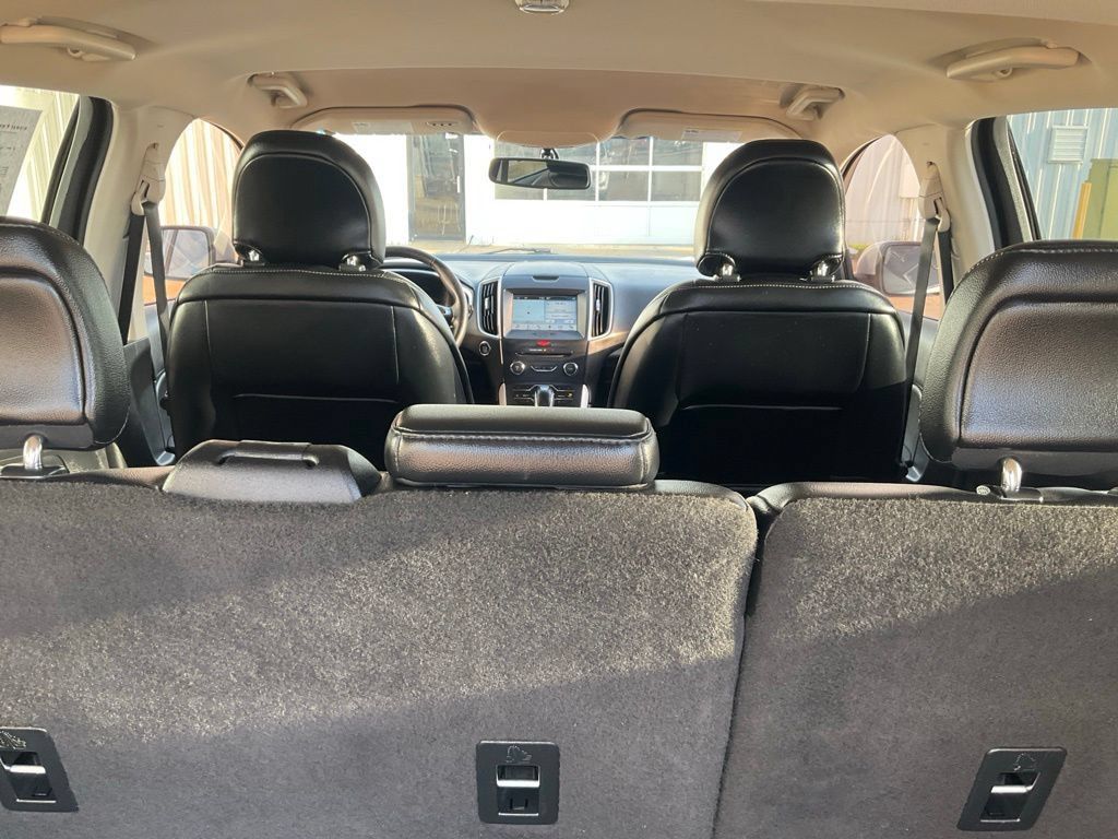 Used 2018 Ford Edge SEL w/ Equipment Group 201A FWD image 27