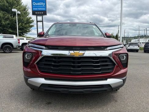 Used 2025 Chevrolet TrailBlazer LT FWD image 8