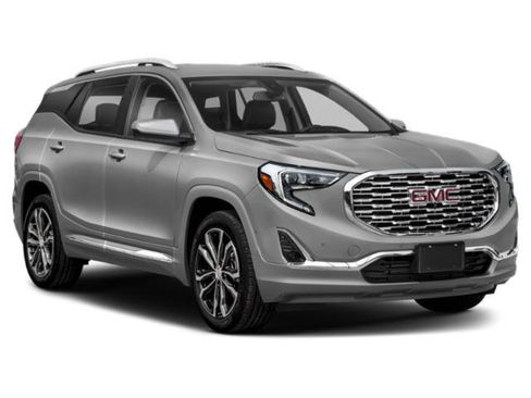 Used 2020 GMC Terrain Denali w/ Denali Premium Package AWD/4WD image 9