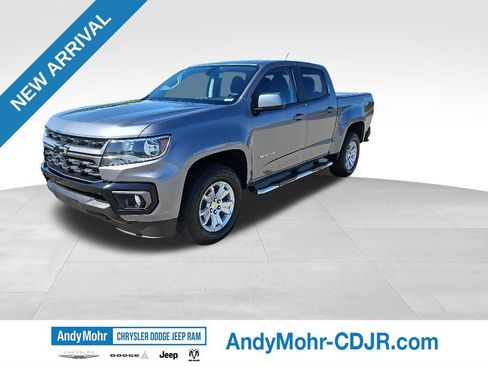 Used 2022 Chevrolet Colorado LT w/ LT Convenience Package AWD/4WD image 3