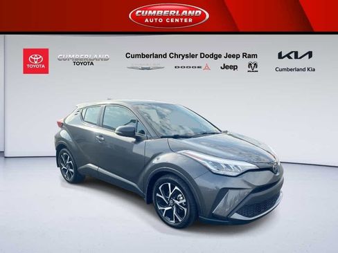 Used 2021 Toyota C-HR XLE image 1