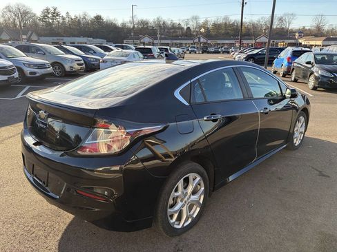Used 2018 Chevrolet Volt Premier w/ Driver Confidence Package image 11