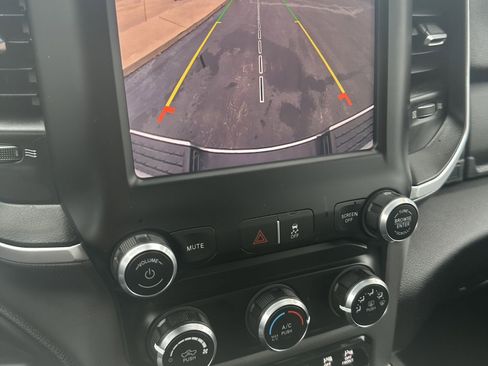 Used 2024 RAM 2500 Big Horn w/ Off Road Package image 10