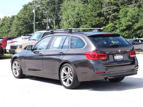 Used 2018 BMW 328d xDrive Wagon AWD/4WD image 5