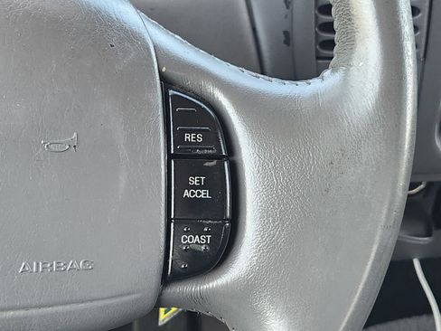 Used 2001 Ford F150 XLT image 29