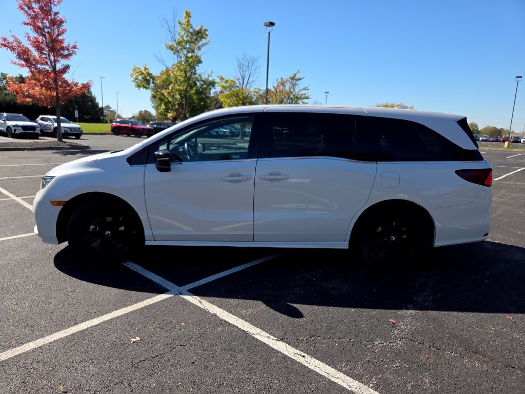 Certified 2023 Honda Odyssey Sport image 22