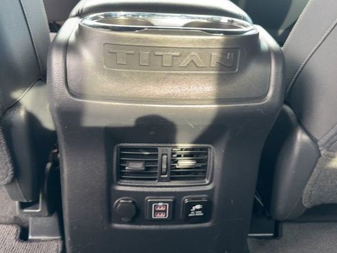 Used 2019 Nissan Titan SV w/ SV Convenience Package image 33