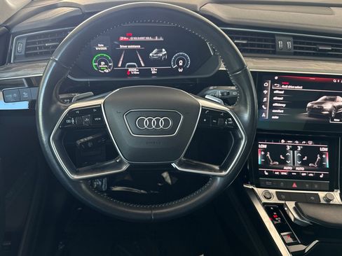 Used 2021 Audi e-tron Premium w/ Convenience Plus Package AWD/4WD image 31