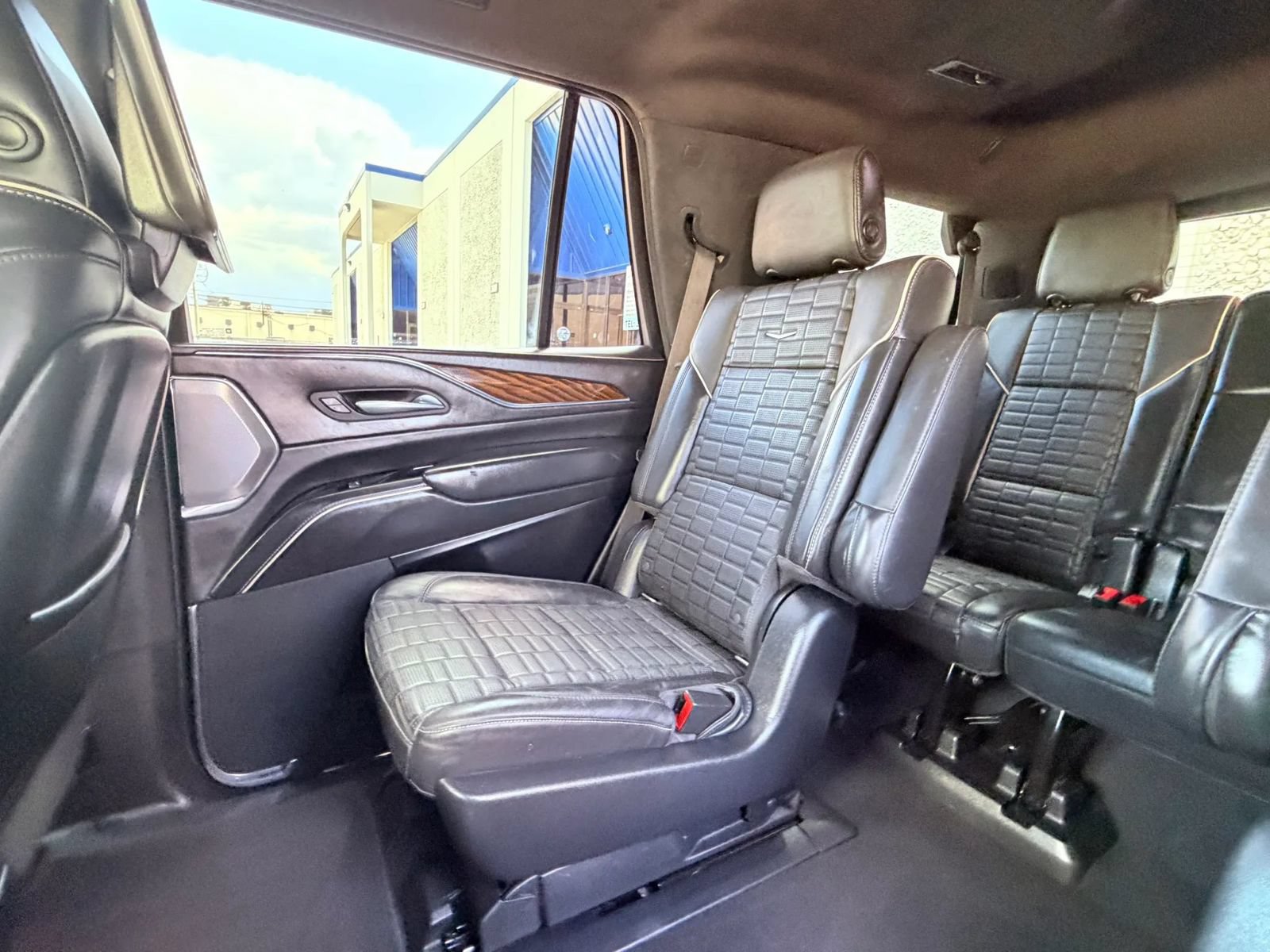 Used 2021 Cadillac Escalade Sport Platinum AWD/4WD image 20