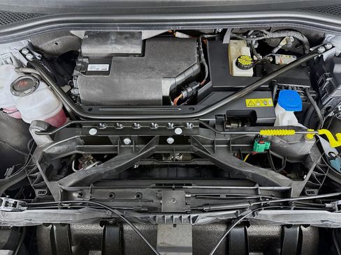 Certified 2024 Audi Q4 e-tron Premium Plus image 31