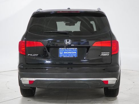 Used 2016 Honda Pilot Touring image 9