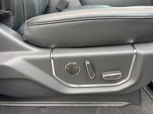 Used 2023 Ford Expedition Platinum AWD/4WD image 12
