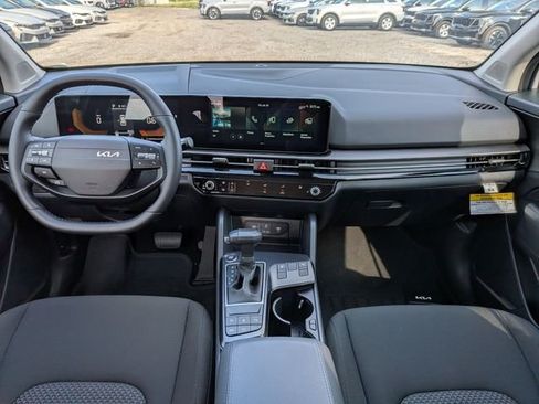 New 2026 Kia Sportage LX w/ LX Convenience Package FWD image 16