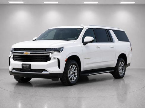Used 2024 Chevrolet Suburban LT AWD/4WD image 7