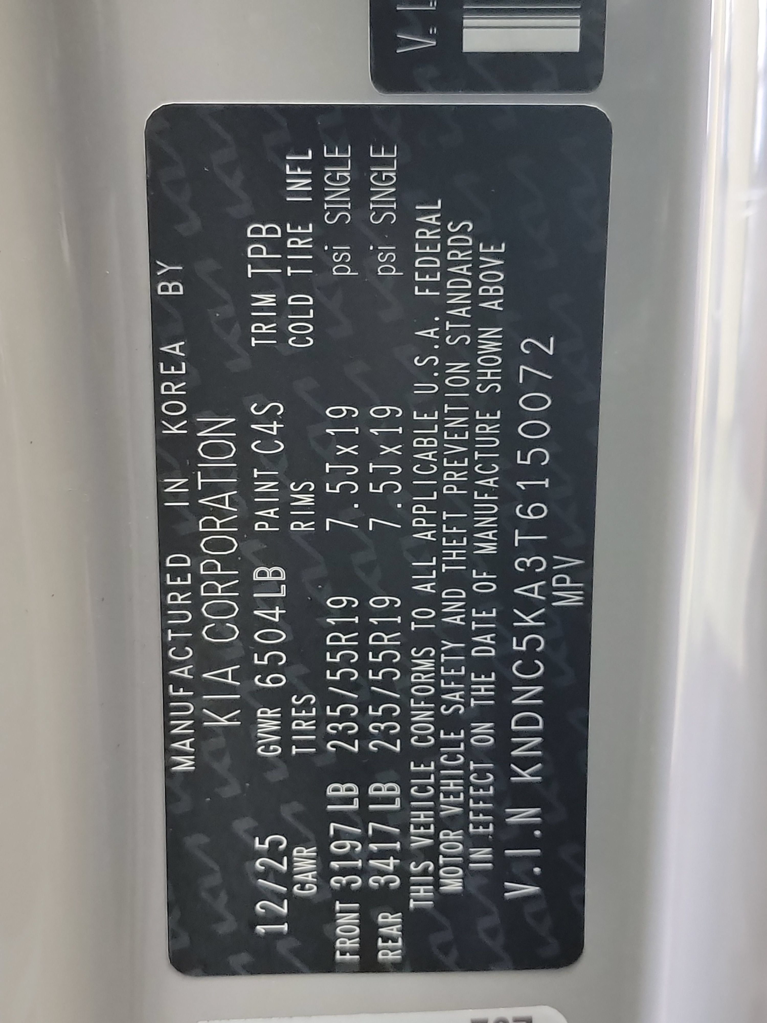 Used 2026 Kia Carnival EX FWD image 32