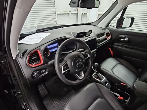 Used 2023 Jeep Renegade Trailhawk w/ Trailhawk Elite Group image 12