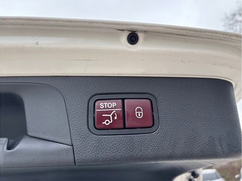 Used 2019 Mercedes-Benz GLC 300 image 44