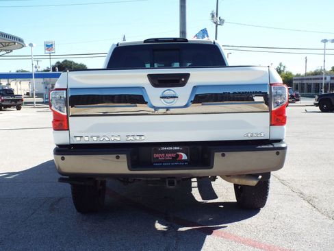 Used 2018 Nissan Titan Platinum Reserve w/ Platinum Utility Package image 7