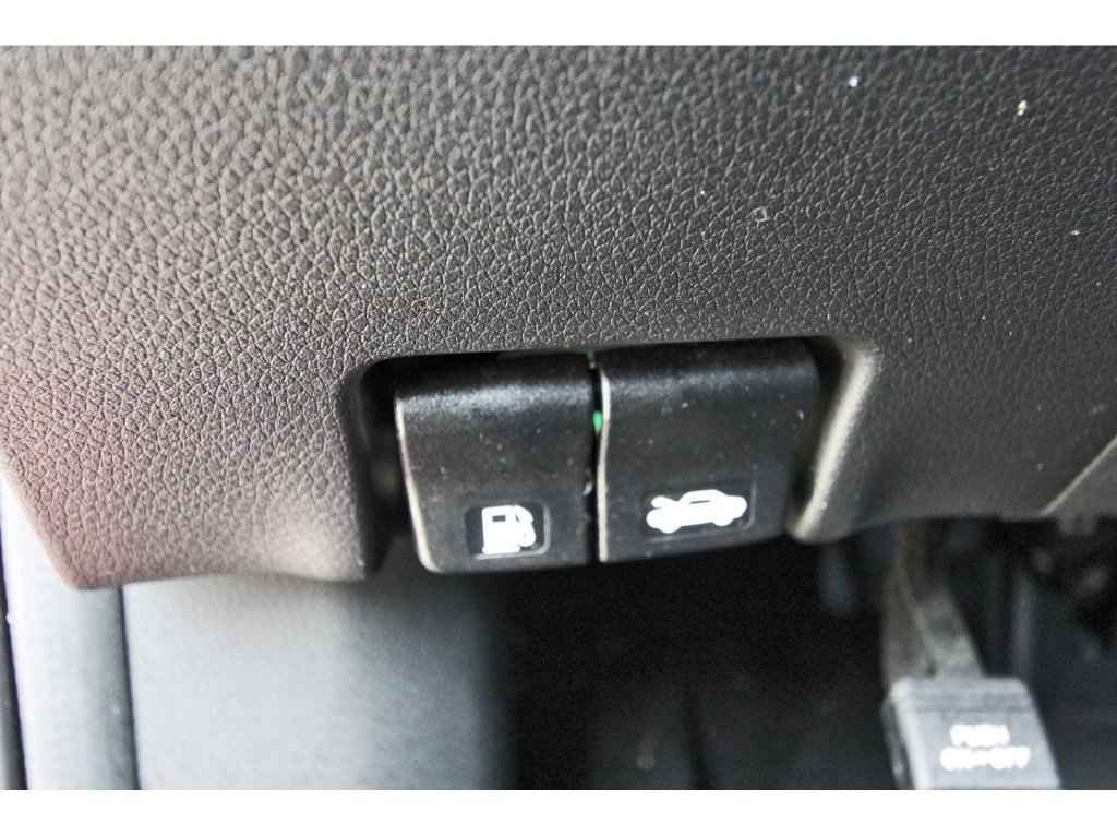 Used 2021 Nissan Rogue Sport SV FWD image 23