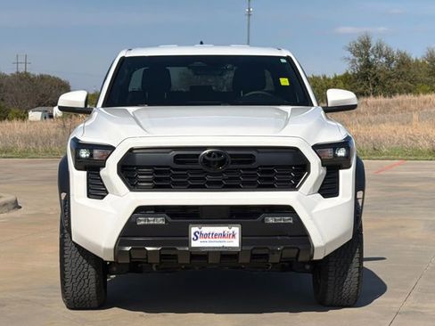 Used 2024 Toyota Tacoma TRD Off-Road AWD/4WD image 2