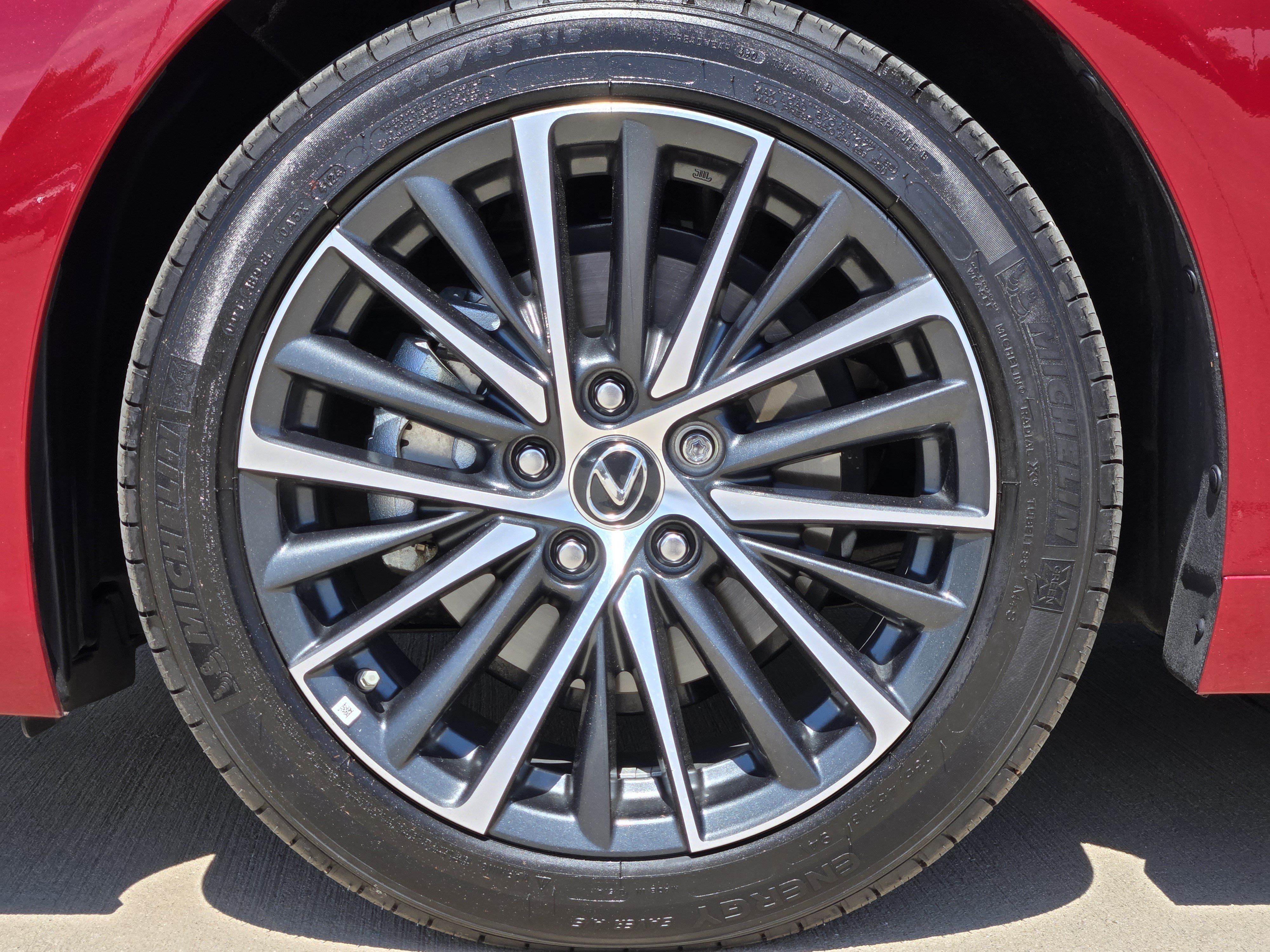 Used 2025 Lexus ES 300h w/ Premium Package FWD image 14
